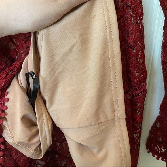 FLL Dress Emerie Lace Open Back Floral Paisley Long Sleeve Mini Burgundy L NWT - Picture 4 of 11